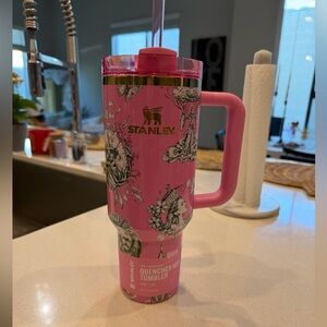 Wicked Stanley 40 oz Stainless Steel
Flowstate Quencher Tumbler Ozian
Reprise